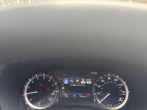 Used 2025 Toyota Highlander LE image 42