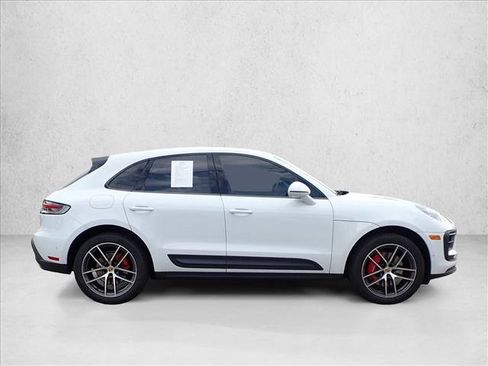 Used 2022 Porsche Macan S AWD/4WD image 5