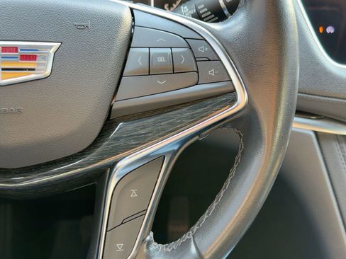 Certified 2022 Cadillac XT5 Premium Luxury w/ LPO, Floor Liner Package image 22