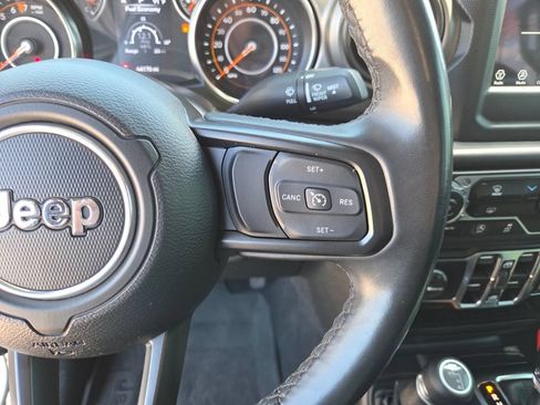 Used 2022 Jeep Gladiator Sport AWD/4WD image 33