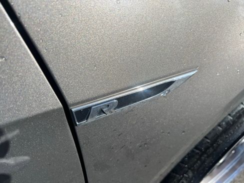 Used 2017 Volkswagen Golf R 4-Door image 12