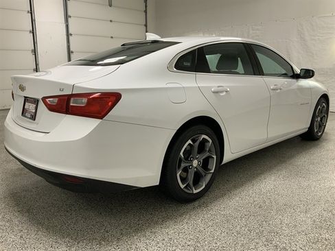 Used 2023 Chevrolet Malibu LT image 4