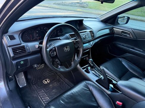 Used 2016 Honda Accord Sport image 16