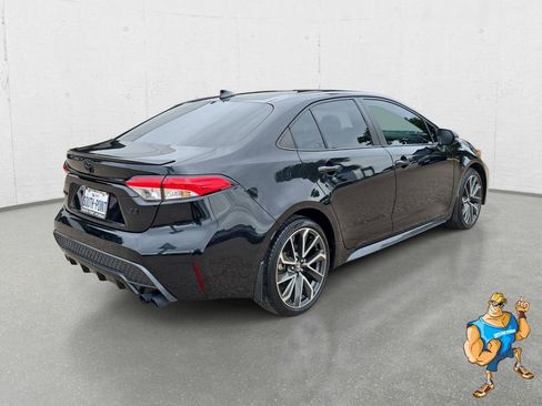 Used 2022 Toyota Corolla SE FWD image 5