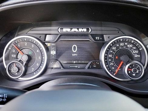 New 2026 RAM 1500 Laramie AWD/4WD image 39