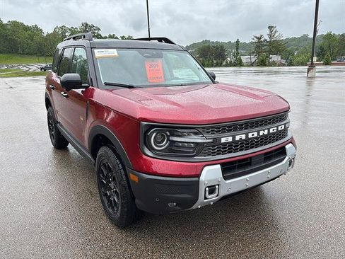 Used 2025 Ford Bronco Sport Badlands w/ Badlands Tech Package AWD/4WD image 6
