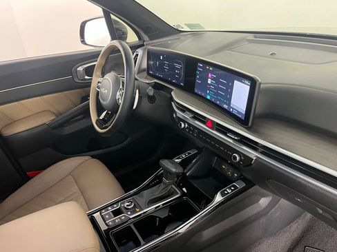 Used 2025 Kia Sorento SX Prestige w/ Olive Brown Leather Package image 33