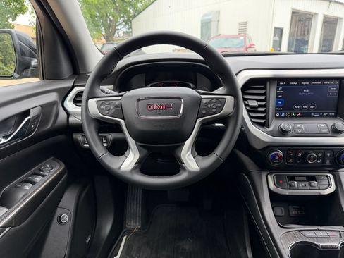 Used 2023 GMC Acadia SLT FWD image 23