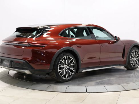 Used 2022 Porsche Taycan 4 Cross Turismo w/ Technology Package AWD/4WD image 60