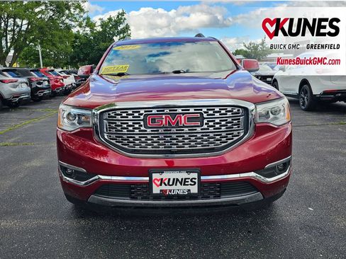 Used 2019 GMC Acadia Denali w/ Technology Package AWD/4WD image 4