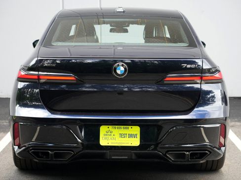 Used 2023 BMW 760i xDrive AWD/4WD image 62
