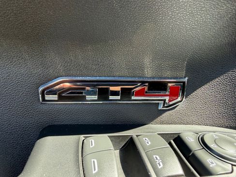 Used 2024 GMC Sierra 1500 AT4 w/ Technology Package image 30