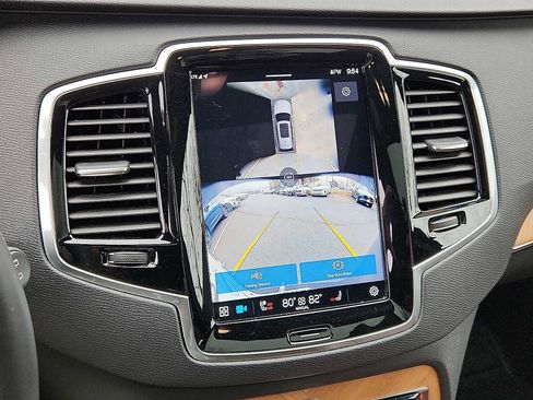 Certified 2024 Volvo XC90 T8 Plus image 17