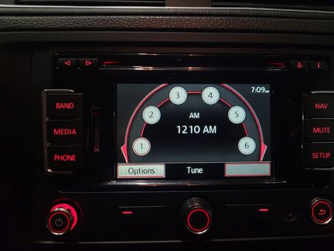 Used 2015 Volkswagen Jetta SE image 25