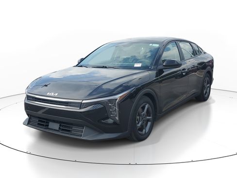 Used 2025 Kia K4 FWD image 4