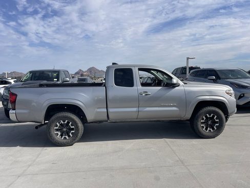 Used 2021 Toyota Tacoma SR5 image 3