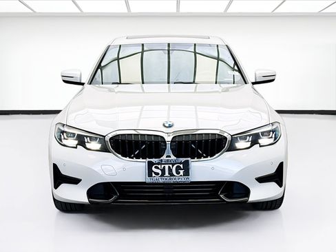 Used 2020 BMW 330i Sedan RWD image 2