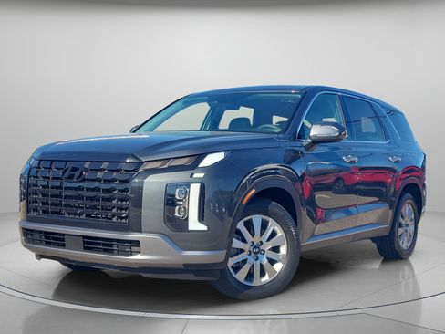 Used 2023 Hyundai Palisade SE AWD/4WD image 2