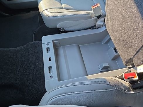 Used 2020 Ford F150 Lariat image 41