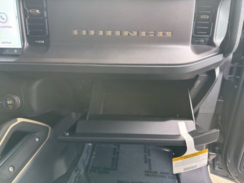 New 2025 Ford Bronco Badlands image 63