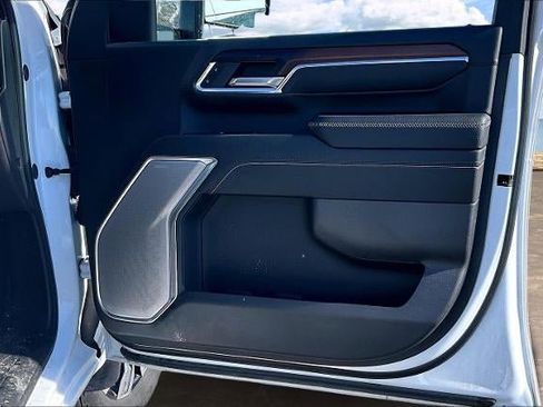 Used 2024 GMC Sierra 3500 Denali w/ Denali Reserve Package AWD/4WD image 29
