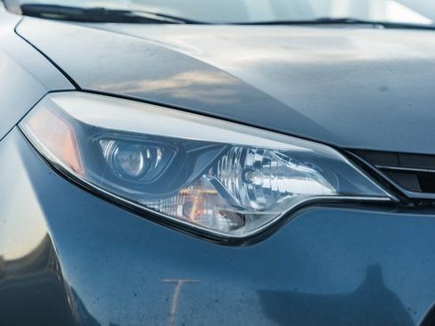 Used 2016 Toyota Corolla LE image 10