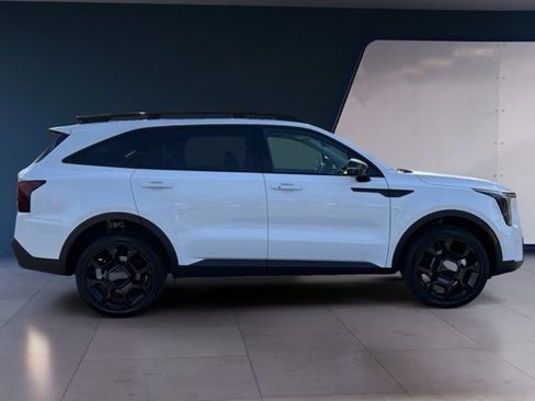 Certified 2025 Kia Sorento X-Line EX image 6