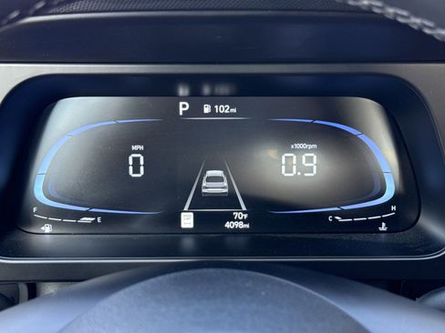 Certified 2025 Hyundai Elantra Sport image 19