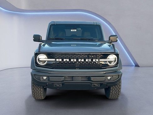 New 2025 Ford Bronco Outer Banks image 8