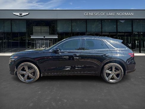 Used 2025 Genesis GV70 3.5T Sport w/ Sport Advanced Package image 2