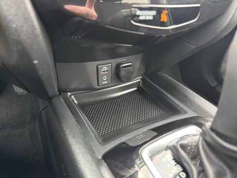 Used 2017 Nissan Rogue S w/ S Appearance Package image 20