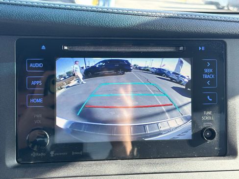 Used 2016 Toyota Sienna XLE FWD image 21