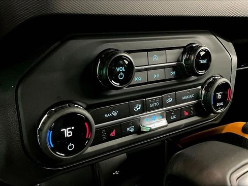 Used 2024 Ford Bronco Badlands AWD/4WD image 15