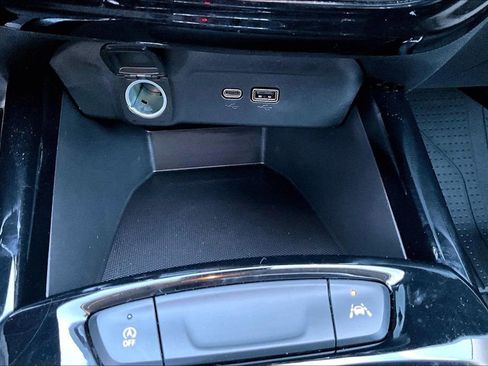 Certified 2025 Chevrolet Trax LT w/ Driver Confidence Package image 16