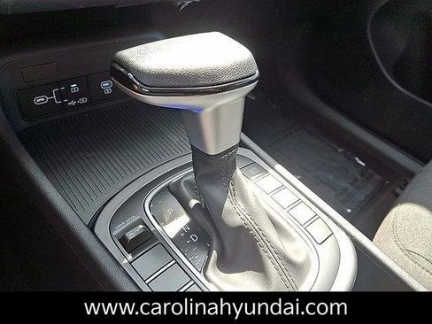 New 2026 Hyundai Kona SE image 8