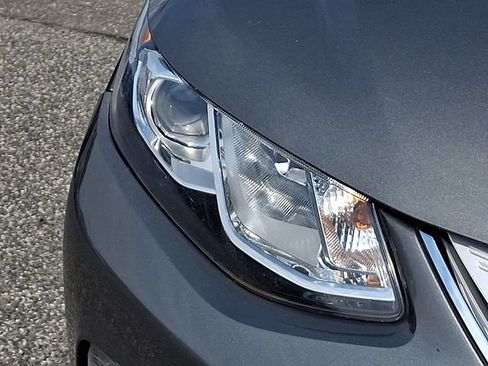Used 2017 Chevrolet Volt Premier w/ Driver Confidence II Package FWD image 29