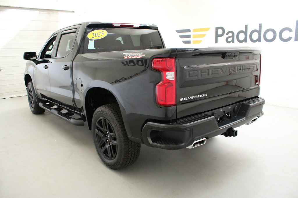 Used 2025 Chevrolet Silverado 1500 LT Trail Boss AWD/4WD image 6