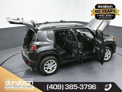 Used 2023 Jeep Renegade Latitude w/ Premium Group image 26
