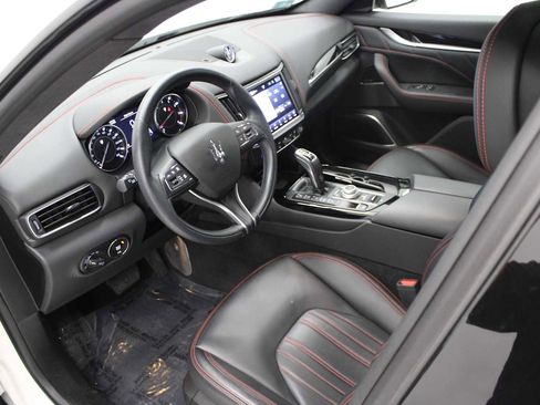 Used 2022 Maserati Levante GT image 6