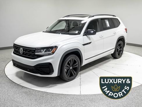 Used 2023 Volkswagen Atlas SEL R-Line AWD/4WD image 1