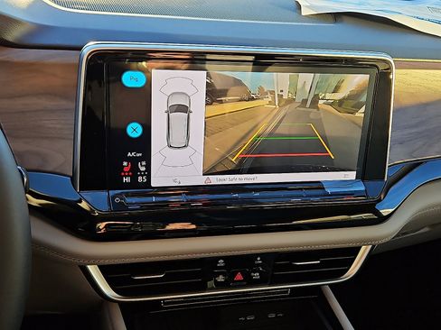 New 2026 Volkswagen Atlas SE image 17