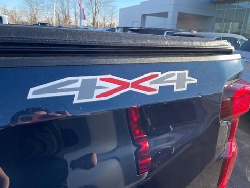 Used 2023 Chevrolet Silverado 1500 LT image 18