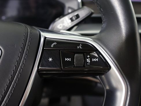 Used 2022 Audi A8 L 3.0T w/ Executive Package image 50