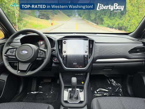 Used 2025 Subaru Forester Premium AWD/4WD image 13