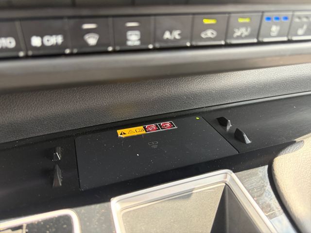 Certified 2025 Toyota Sienna Limited AWD/4WD image 31