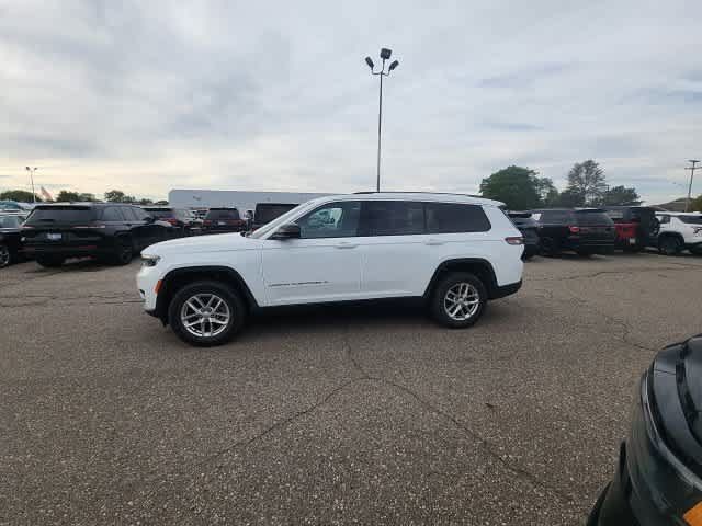 Used 2023 Jeep Grand Cherokee L Laredo AWD/4WD image 25