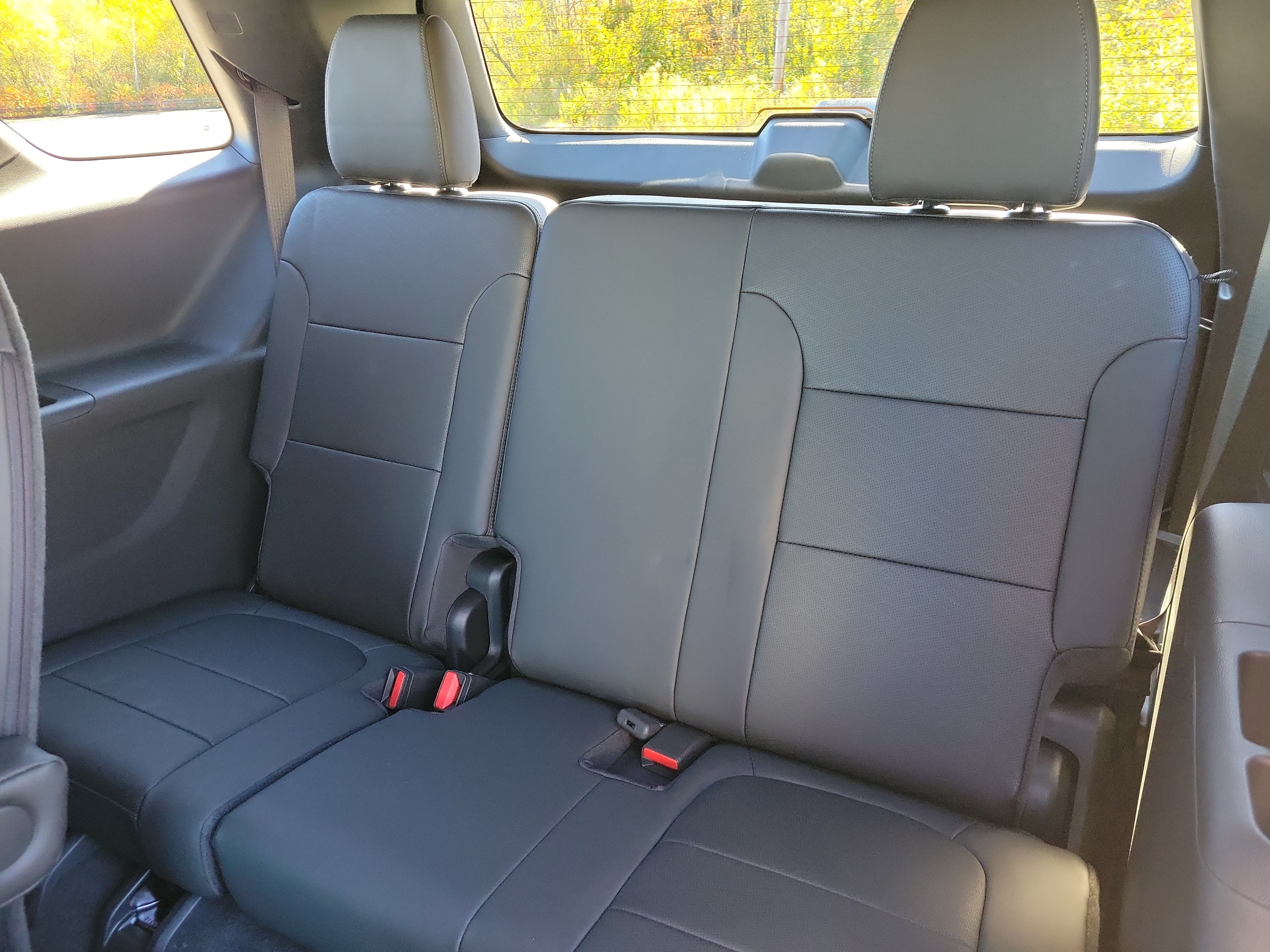 Used 2023 Chevrolet Traverse High Country w/ LPO, Floor Liner Package AWD/4WD image 17
