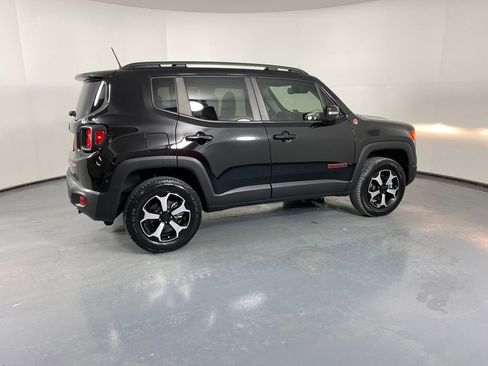 Used 2022 Jeep Renegade Trailhawk image 6