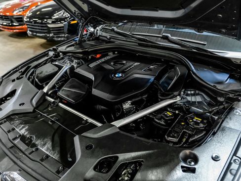 Used 2019 BMW 530i RWD image 48