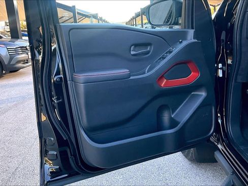 New 2026 Nissan Frontier Pro-X image 13